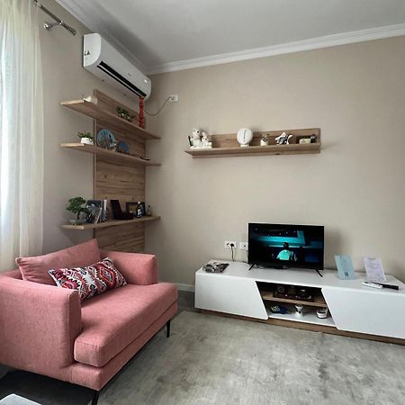 Cozy Flat Near Air Albania Stadium 1 Tirana Esterno foto
