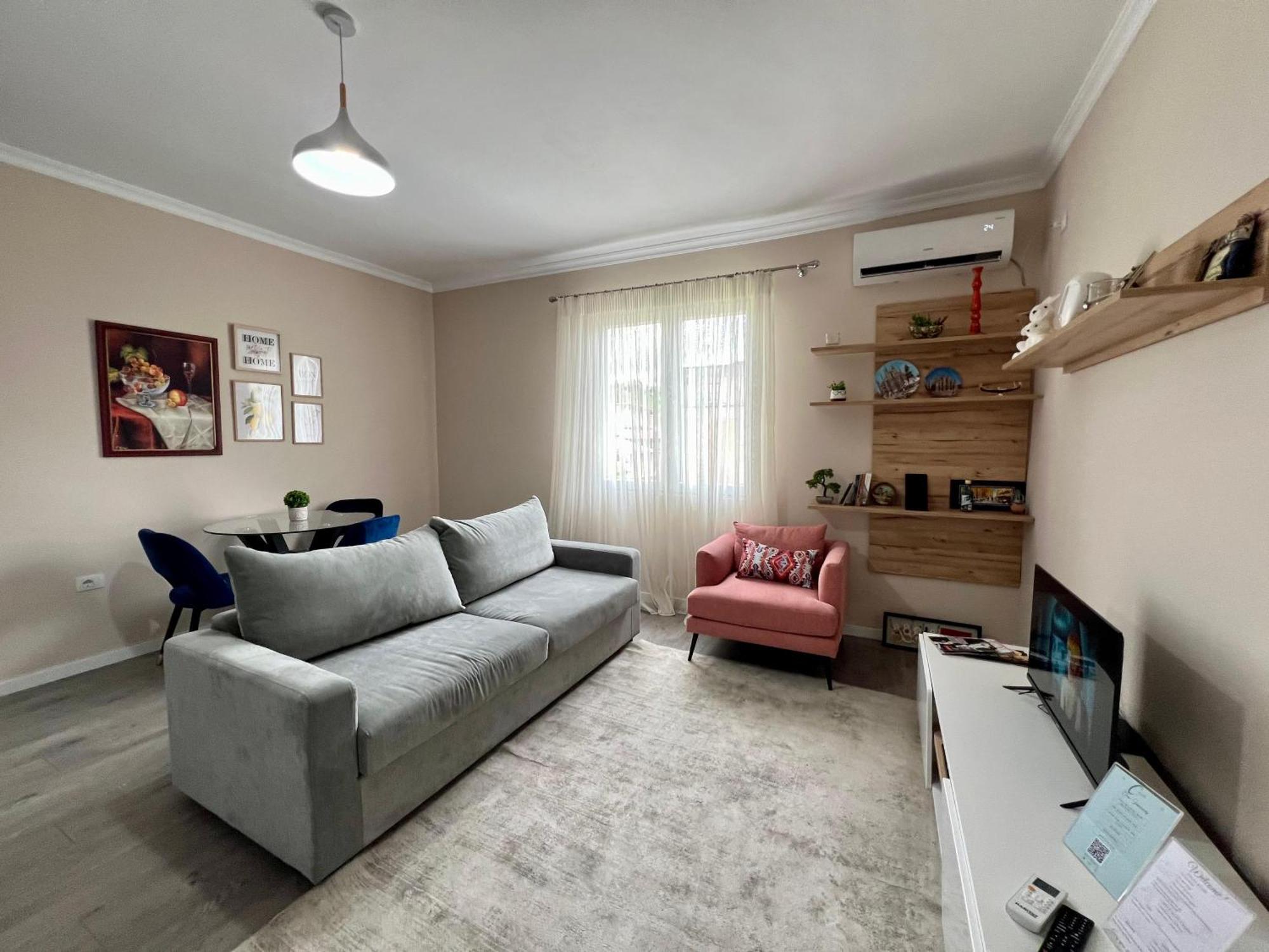 Cozy Flat Near Air Albania Stadium 1 Tirana Esterno foto