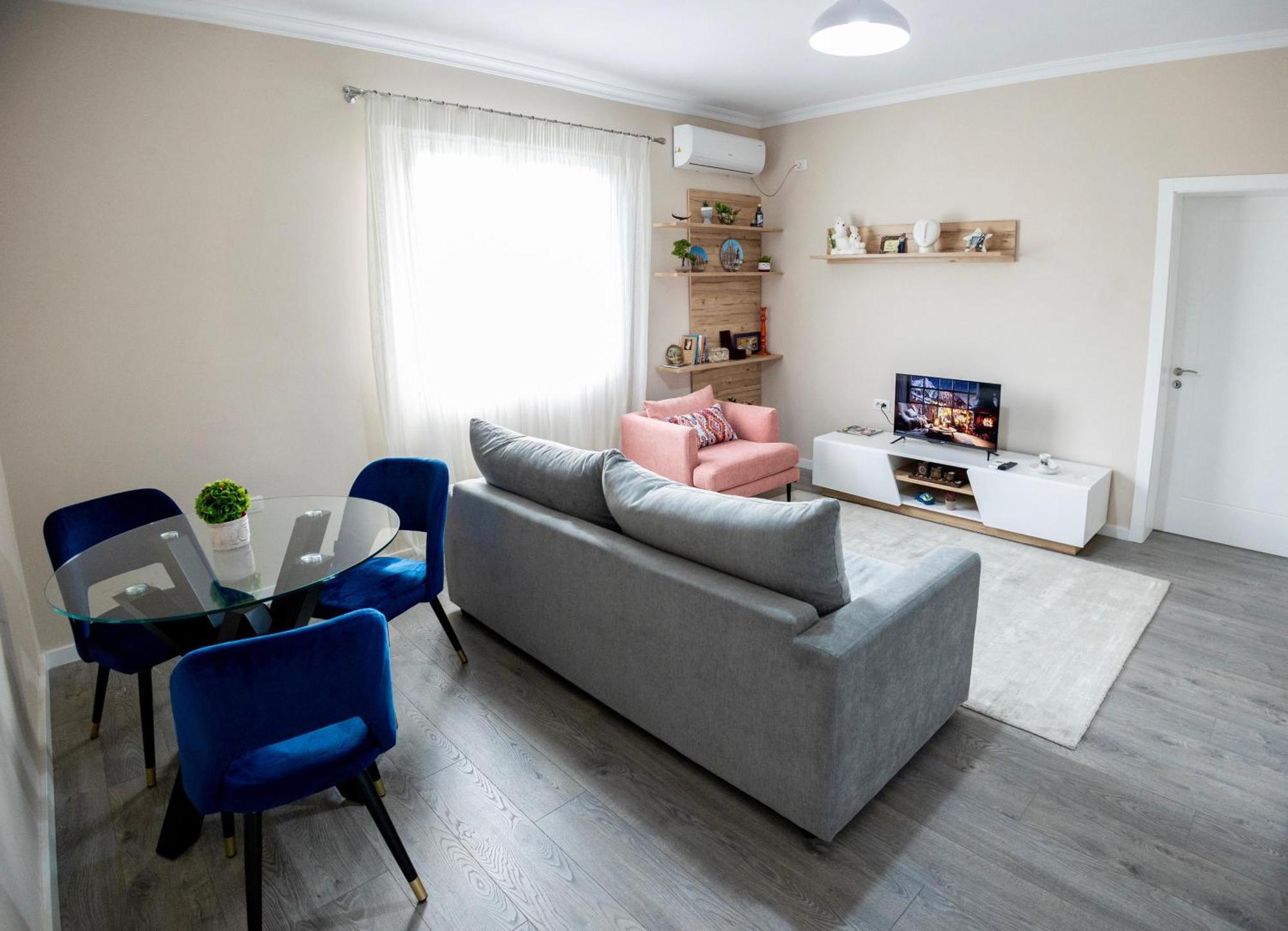 Cozy Flat Near Air Albania Stadium 1 Tirana Esterno foto